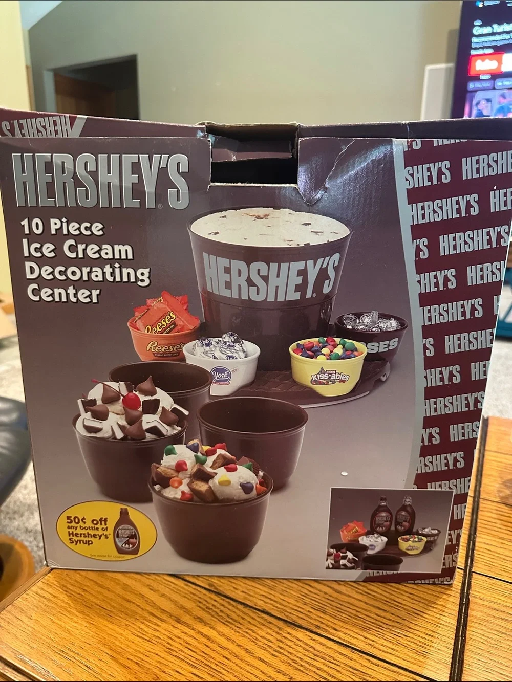 Hershey's Chocolate Brown Party Snack Tub Set